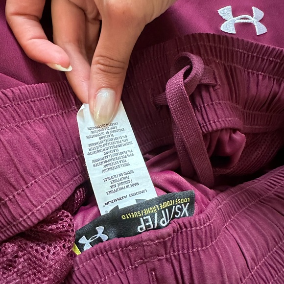 Reebok maroon track pants mesh lined (XS) - Picture 5 of 7
